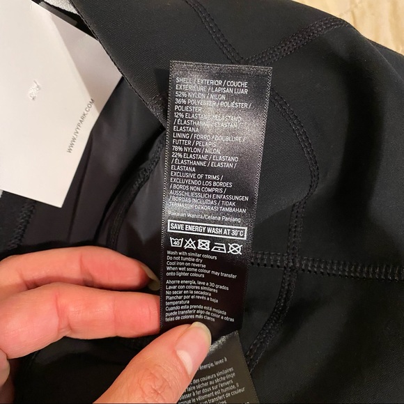 NWT IVY PARK Mid Rise 3/4 Length Legging Sz XS - Picture 4 of 12